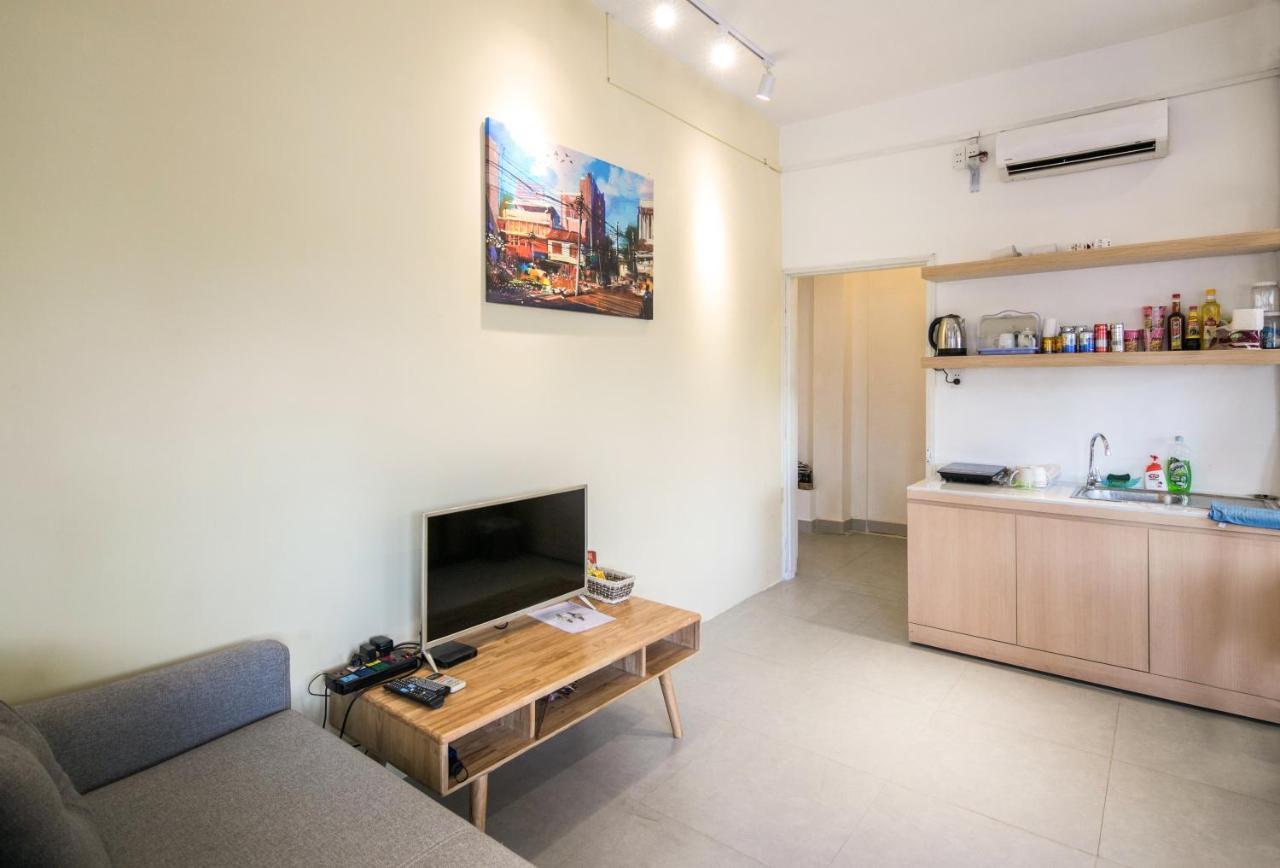 Scandinavian Apartment With Balcony In Bui Vien Bandar Ho Chi Minh Luaran gambar