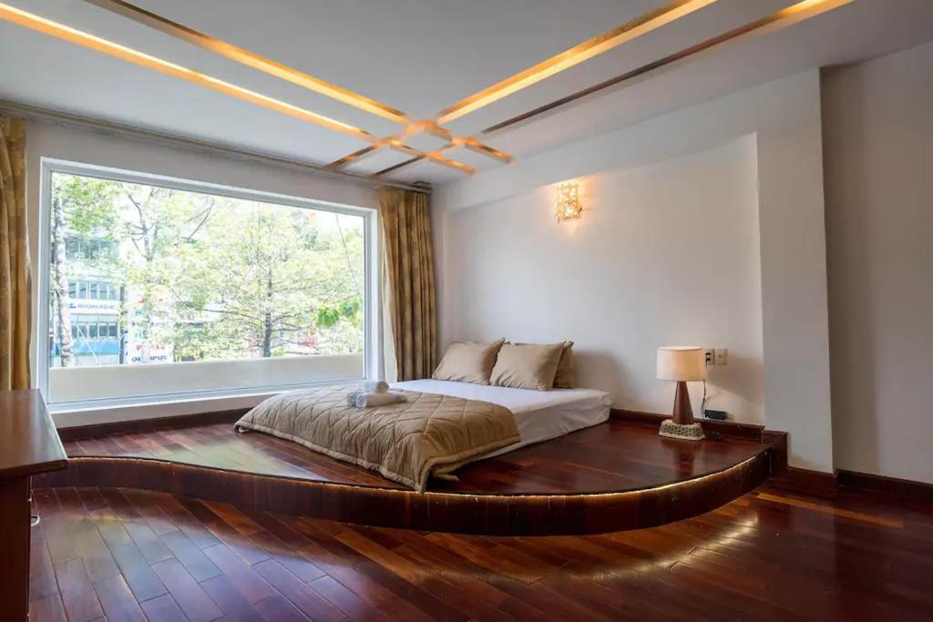 Scandinavian Apartment With Balcony In Bui Vien Bandar Ho Chi Minh Luaran gambar